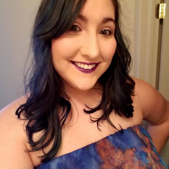 Meet your Posher, Daedre - Picture 1 of 1